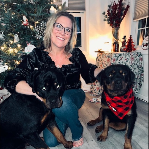 Meet your Posher, Donna - Picture 2 of 2